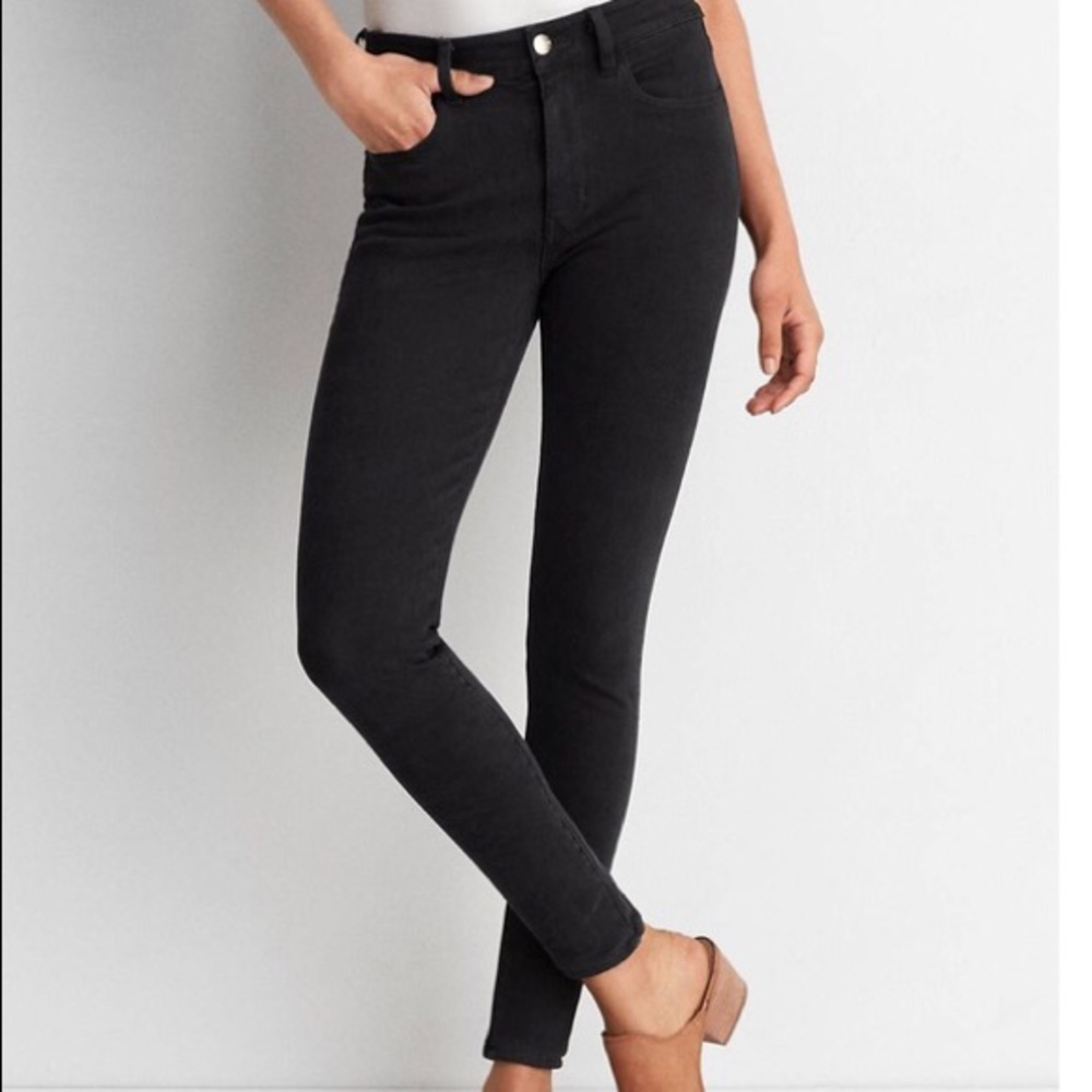 American Eagle Black High Rise Skinny Jeans 6